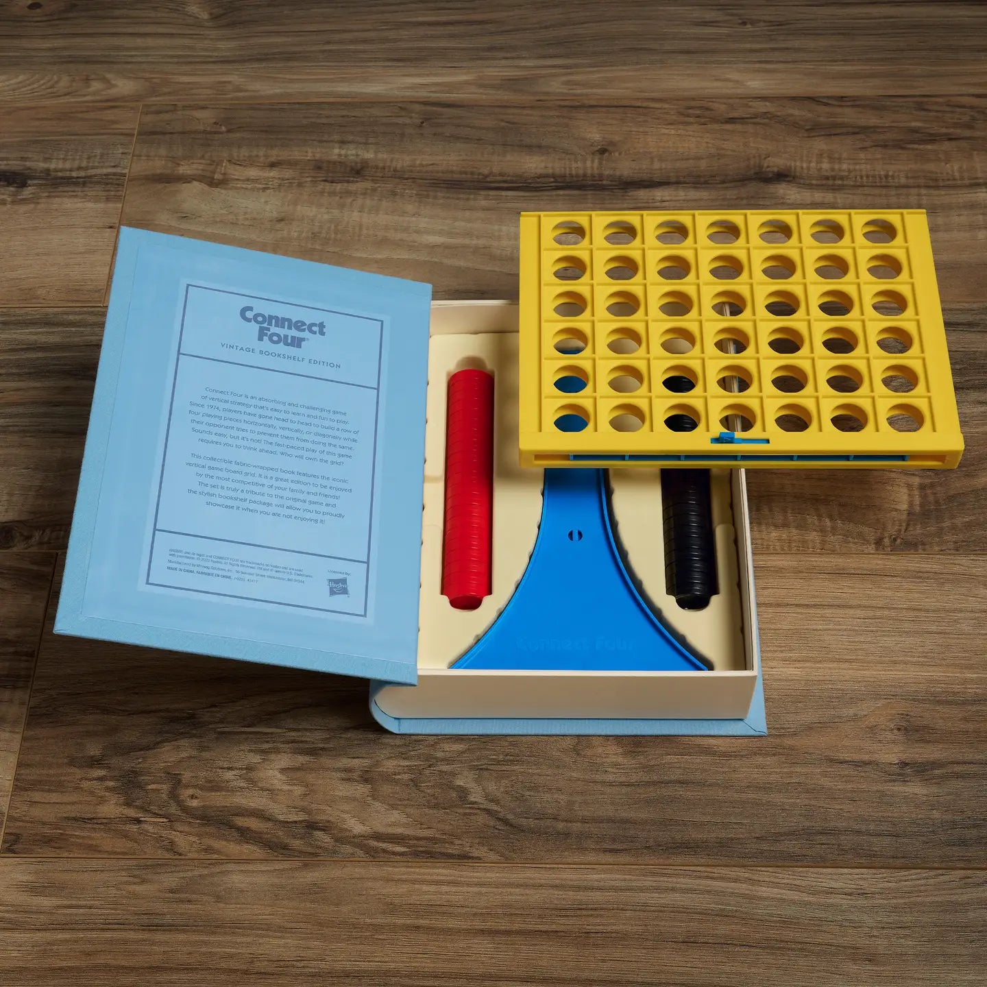 Vintage Bookshelf Game - Connect 4