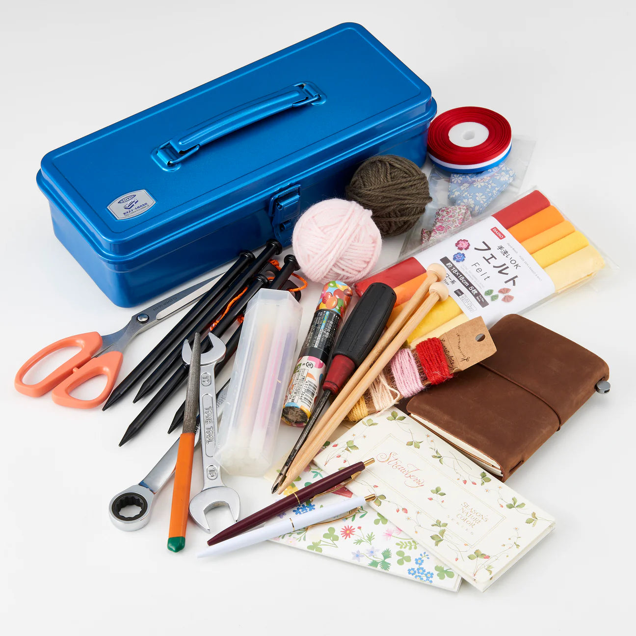 TOYO T-320 Toolbox - White