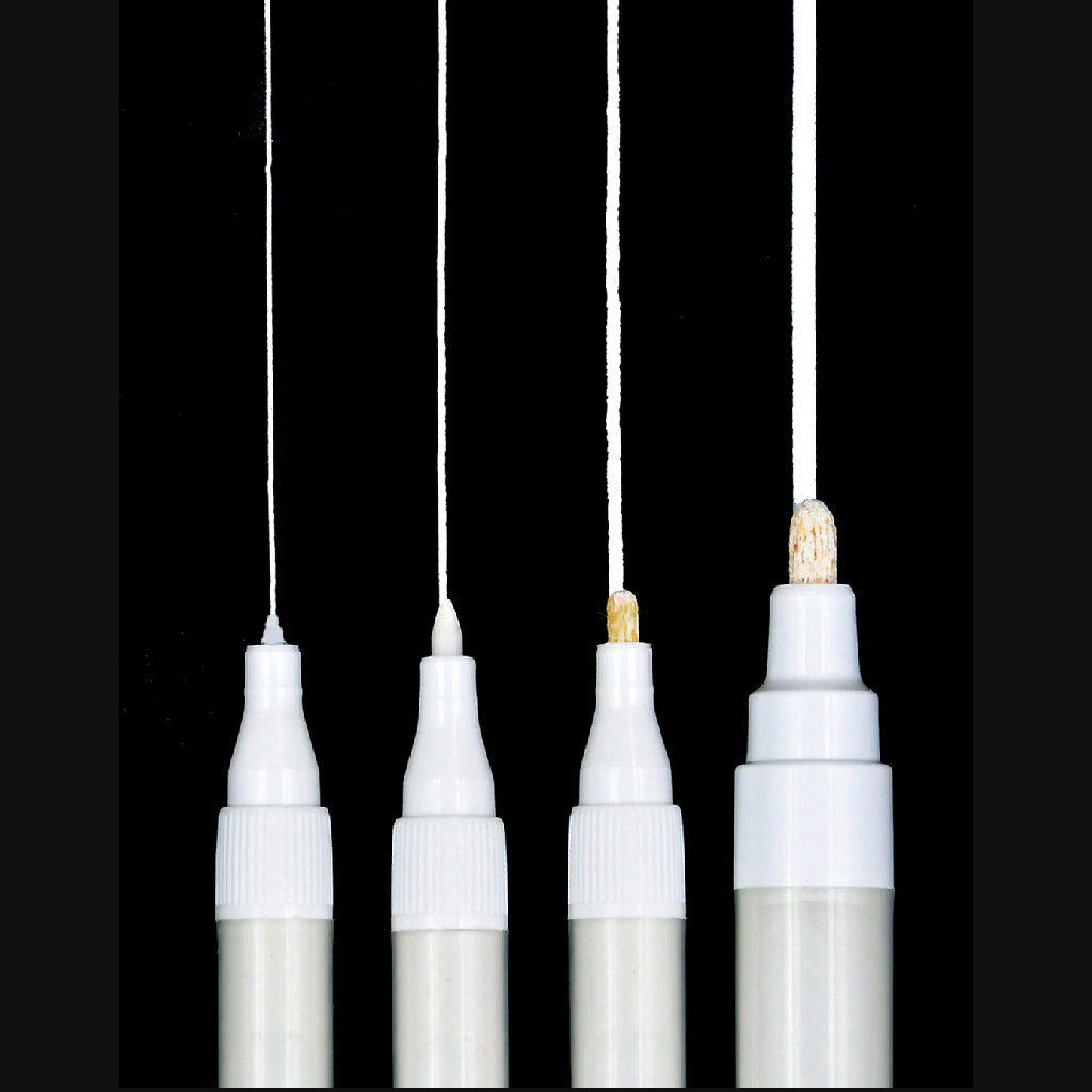 Studio Series White Acrylic Markers