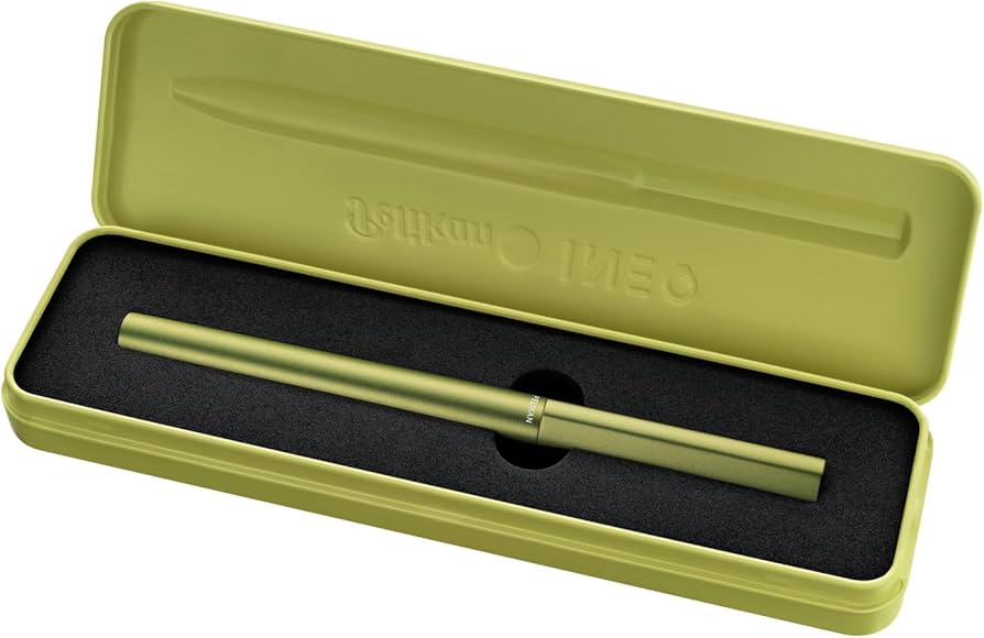 Pelikan Ineo Elements Fountain Pen - Green Oasis, Medium