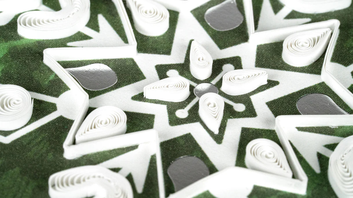 Quilling Card - Snowflake on Pine